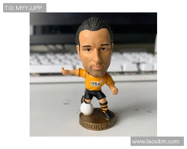 男生足球明星周边公仔热销让你与偶像亲密接触的最佳选择